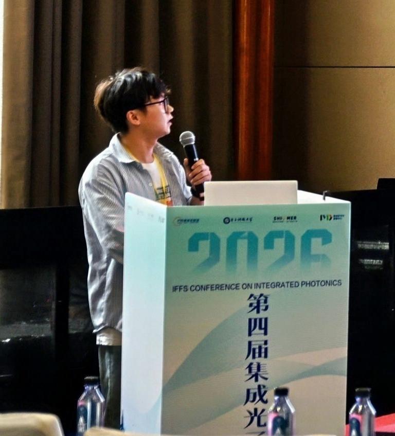 周文丰